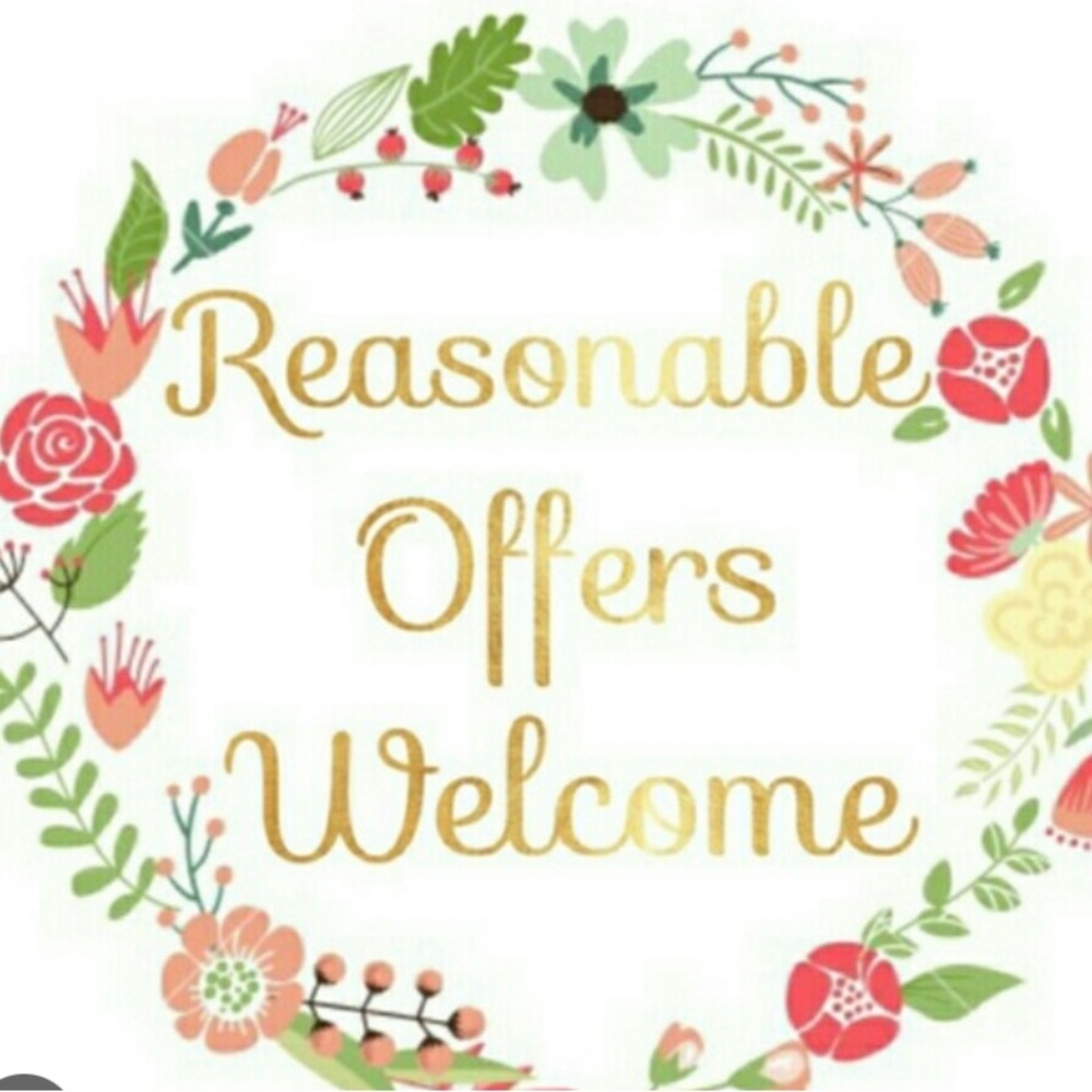 🌸Reasonable Offers Welcomed🌸